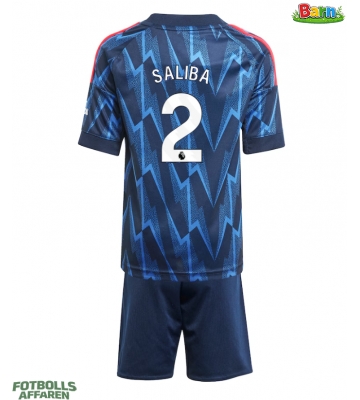 Arsenal William Saliba #2 Bortaställ Barn 2025-26 Kortärmad (+ Korta byxor)